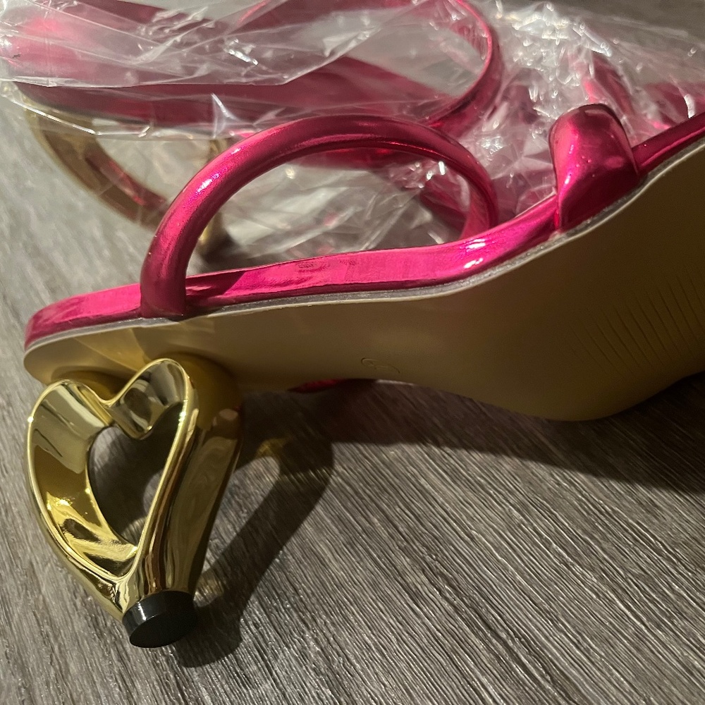 Magenta Pink heart heels